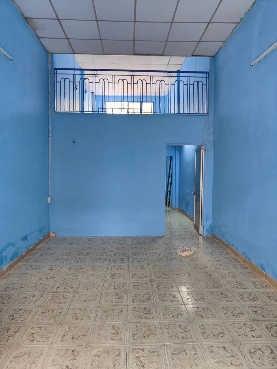 Nhà cấp 4 gác lửng ngõ ô tô Nguyễn Tư Giản, Gò Vấp giá 5 triệu/tháng