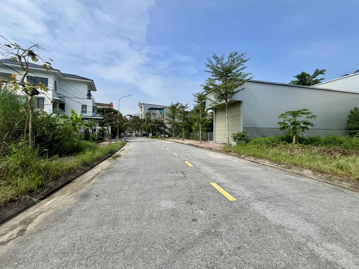 Lô đất vàng, hướng Tây Nam, vị trí đắc địa