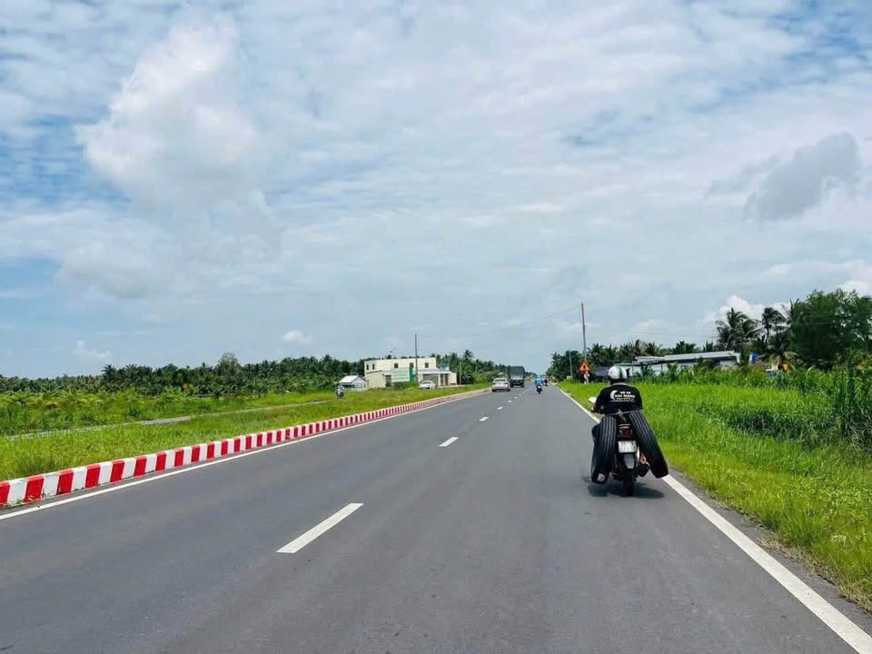 Bán nền nhánh đường ô tô, cách đường Nguyễn Đáng nối dài 100m