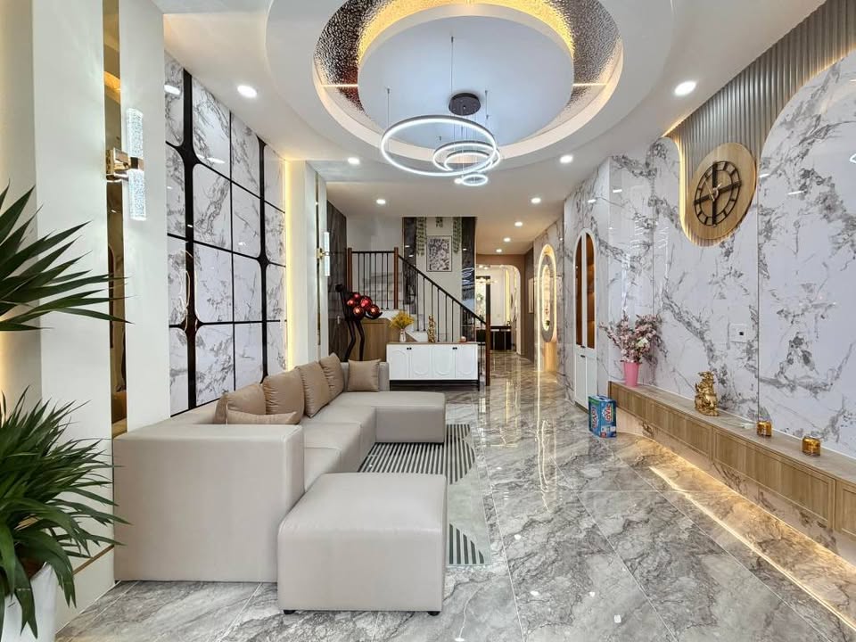 Nhà Nguyễn Trãi Quận 5 vừa ở vừa cho thuê, thu nhập 20 củ/tháng, bán gấp 30 tỷ