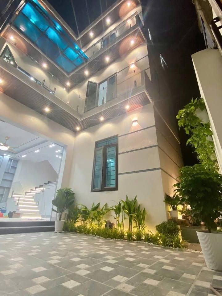 Siêu phẩm nhà 3 tầng 81m2 mặt ngõ Lê Hồng Sơn, Nam Định - Sẵn sàng đón chủ nhân