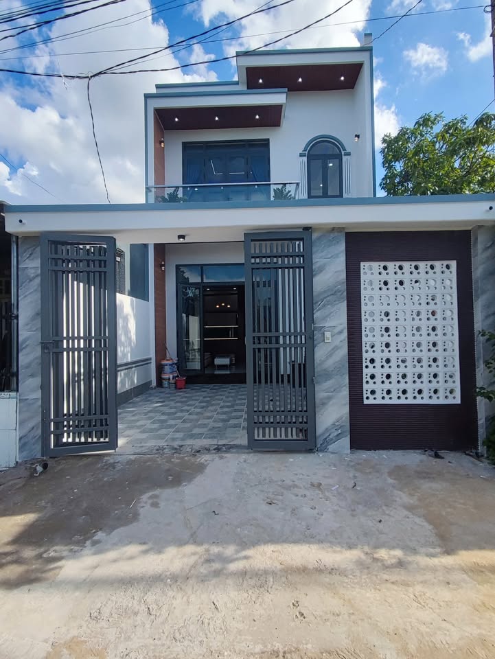 Siêu phẩm nhà mới xây 1 trệt 1 lầu sẵn sàng đón chủ nhân mới tại Mỹ Hạnh Bắc, Đức Hòa, Long An