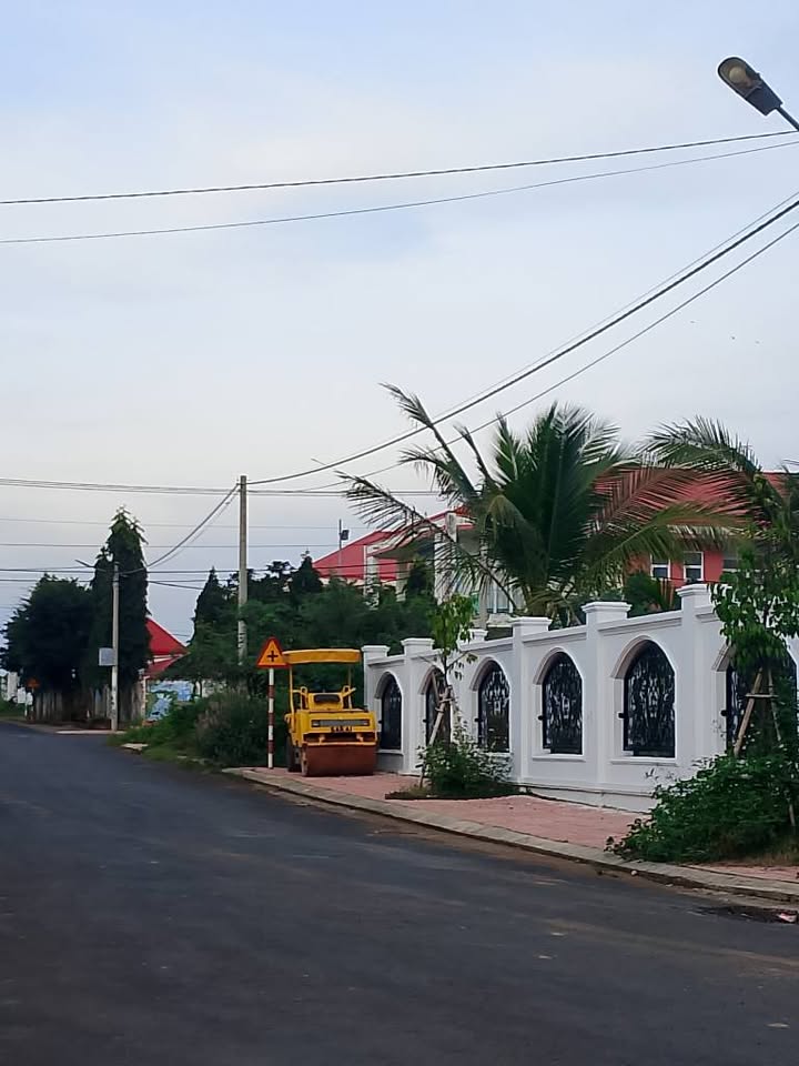 Đất 2 mặt tiền Võ Nguyên Giáp - Đông Nam - 1.8 tỷ