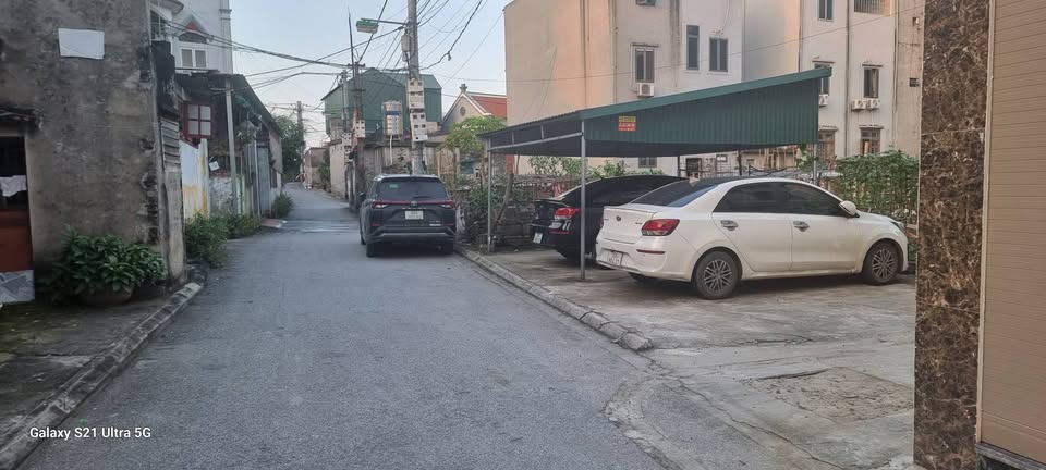 Đất vàng Kiêu Kỵ, ô tô tải vào tận nơi, sổ đỏ trao tay, giá hời 4.9 tỷ