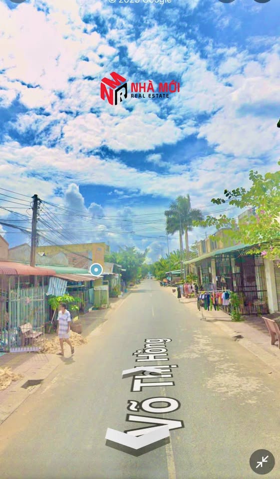 Nhà cấp 4 kiên cố, 2 phòng ngủ, sân rộng đậu ô tô trên đường Võ Thị Hồng, chỉ 1.4 tỷ