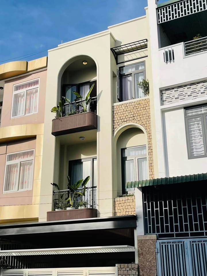 Ngôi nhà mơ ước 3 tầng mặt tiền Nguyễn Thái Học, Đắk Lắk - Cơ hội vàng sở hữu