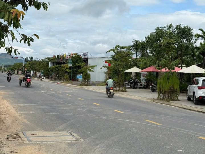 Đất sập hầm sát mặt tiền DH2, đối diện chợ giá hời chỉ 1 tỷ hơn