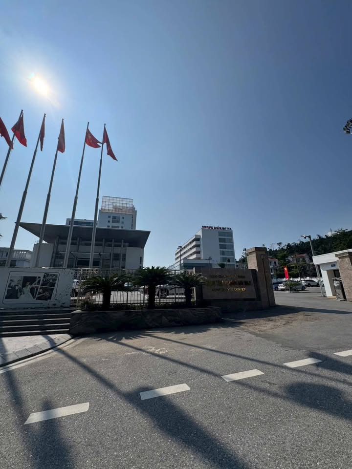 Nhà góc xinh xắn, trung tâm Hạ Long, 123,5m2, 5 tỷ