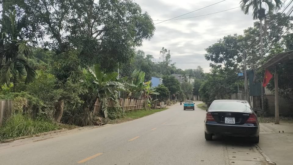 Bán đất mặt đường Y Bái, Yên Bái 105m2, giá tốt