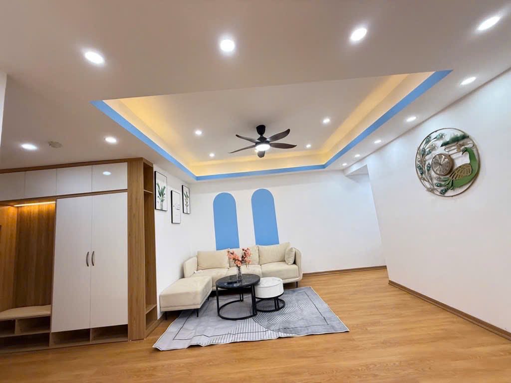 Chung cư 90m2, 3 ngủ, full nội thất, sổ đỏ đẹp - 5.945 tỷ