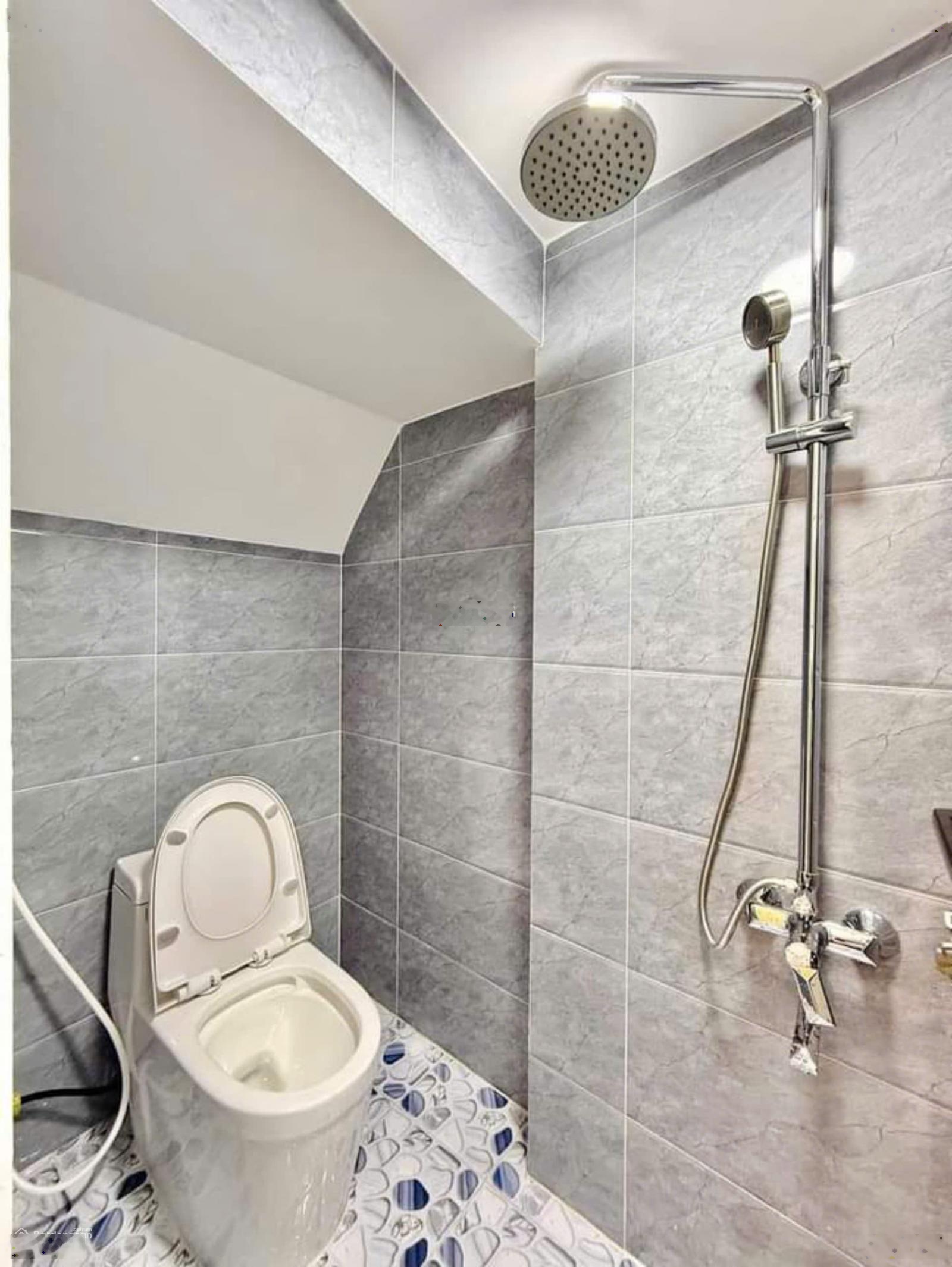 Nhà đẹp sát q1 nhà hxh đinh tiên hoàng, p.1 bình thạnh 60m chỉ 3,49 tỷ! cho thuê 20 tr/tháng