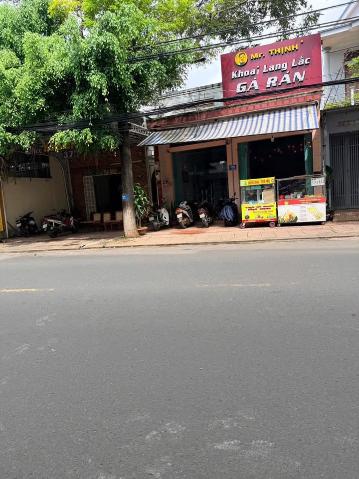 Nhà mặt tiền Amakhê, trung tâm Buôn Ma Thuột, Đắk Lắk, kinh doanh cực đỉnh