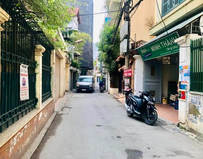 Nhà đẹp Lạc Long Quân ô tô vào nhà, 5 tầng hiện đại, 45m2 mặt tiền 5m