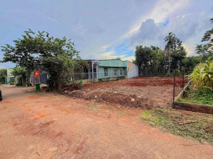 Siêu phẩm đất nền đường Mai Hắc Đế, xã Quảng Phú, Đắk Lắk chính chủ gửi bán đây ạ