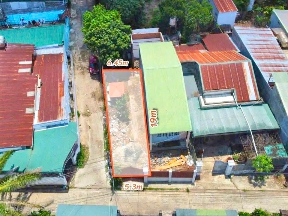 Bán đất vàng góc 2 mặt tiền, nở hậu đẹp, ngay đại học Tây Nguyên