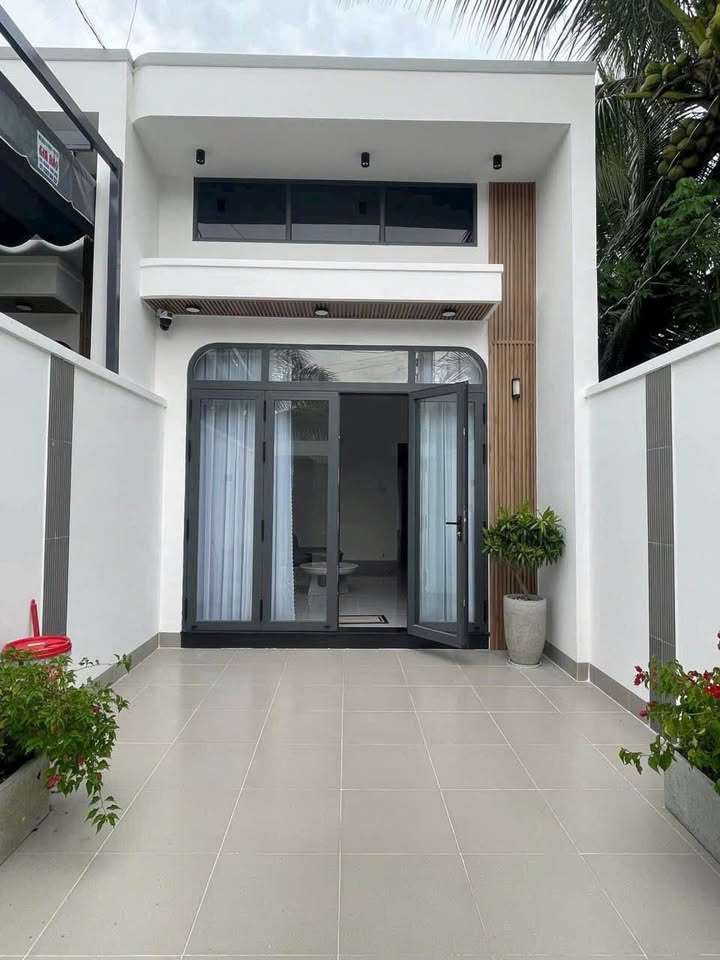 Nhà mới xây 4m x 25m, 2 phòng ngủ, hướng Đông Nam, phường Trung An, Mỹ Tho, Tiền Giang 1,68 tỷ