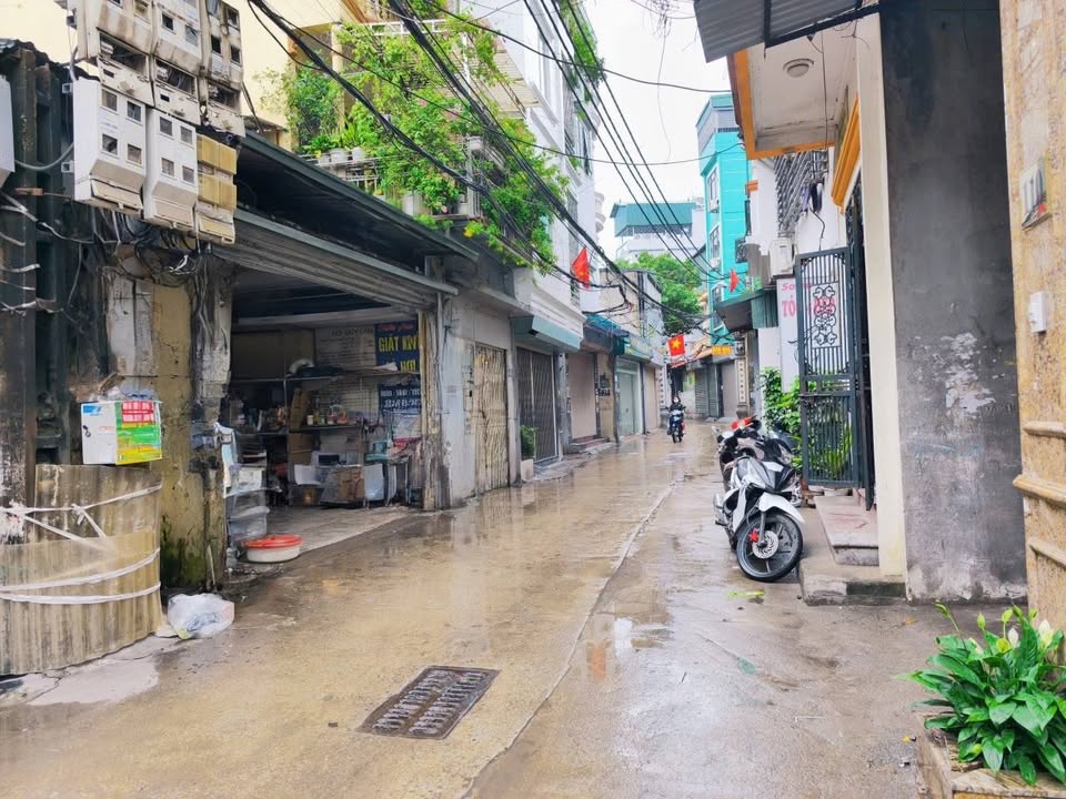 Bán nhà mới Lĩnh Nam, ngõ rộng như phố, 4 phòng ngủ, 30m2, gần ô tô tránh, giá 7,45 tỷ