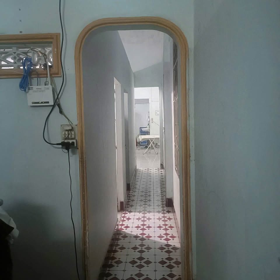 Nhà xinh hẻm Nguyễn Văn Cừ, nở hậu tài lộc, hướng Tây Nam