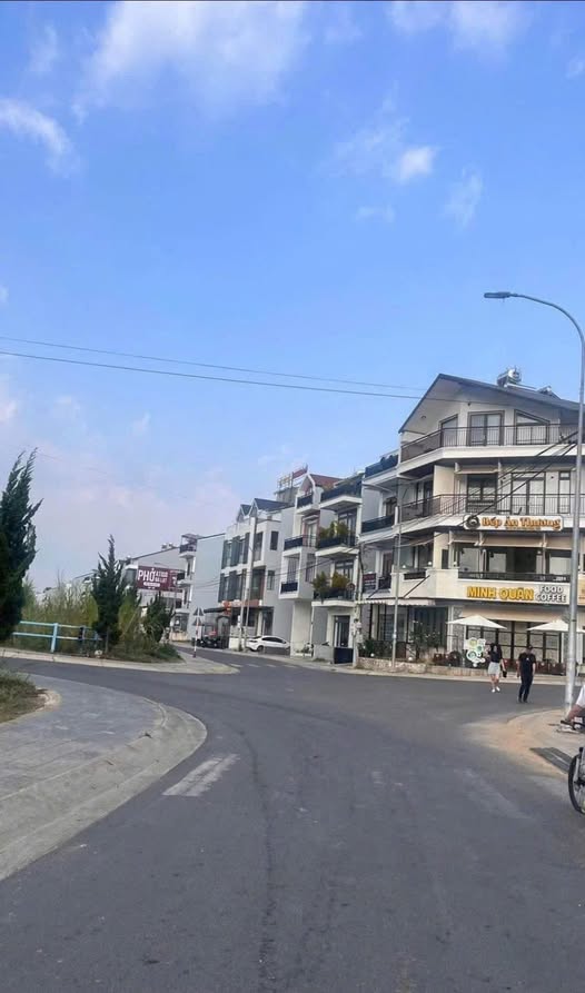 Bán đất Khu quy hoạch Phạm Hồng Thái, Phường 10, Đà Lạt, sổ riêng, đường nhựa 10m, gần Hồ Xuân Hương