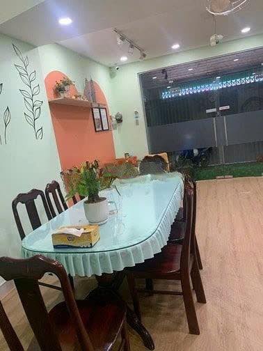 Mặt tiền kinh doanh sôi động Quận 7 giá mềm