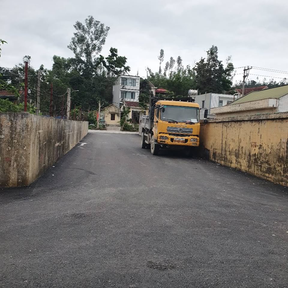 Đất 3 mặt tiền, đường rộng thênh thang, giá chỉ nhỉnh 1 tỷ - Đầu tư là lời ngay