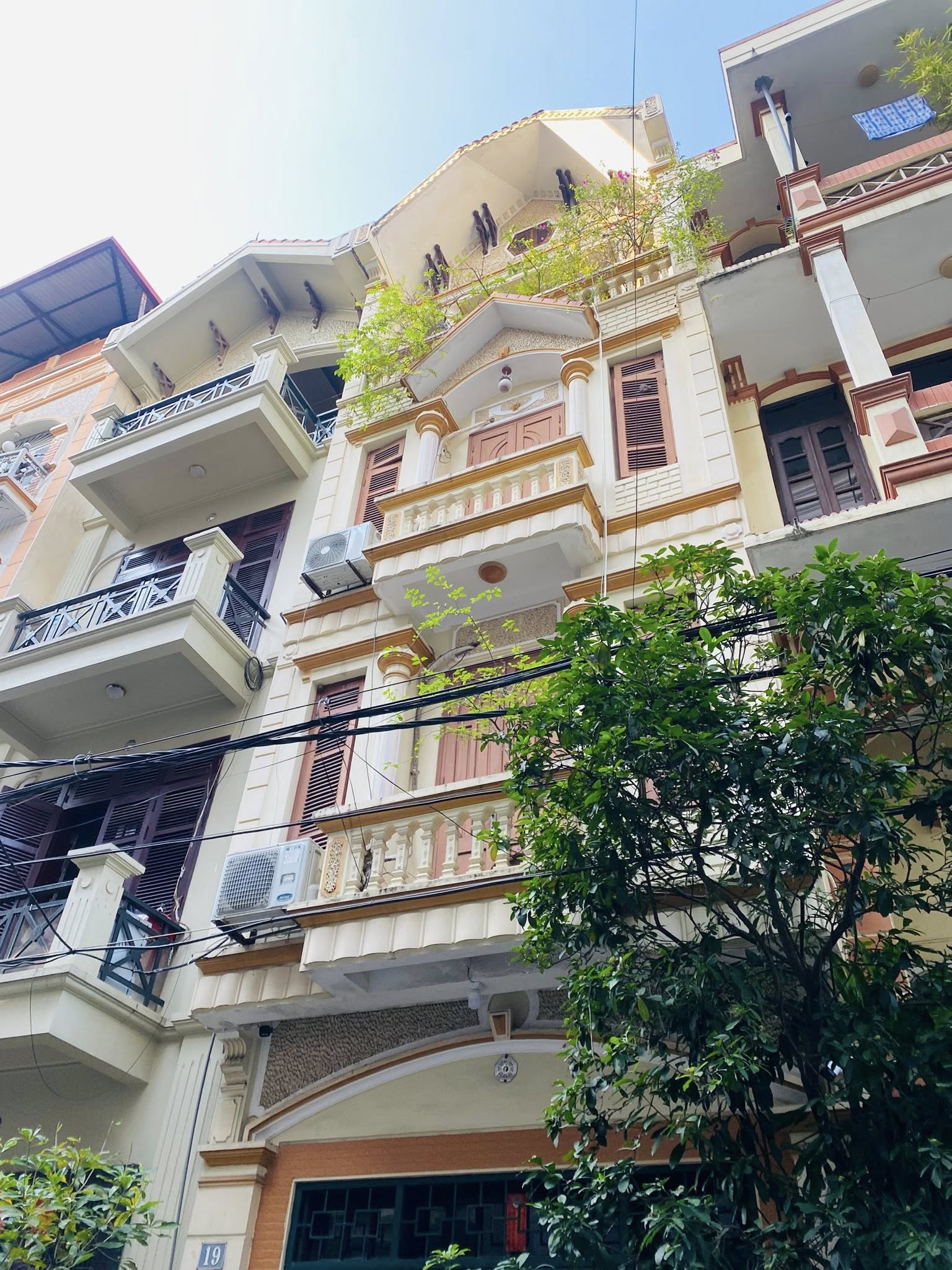 Nhà Cầu Giấy 65m2, 5 tầng, ô tô đỗ 20m, ngõ kinh doanh đỉnh