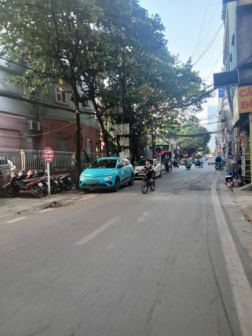 Bán nhà Phú Mỹ, Mỹ Đình 50m2, mặt tiền 4.8m, ngõ nông gần ô tô, full nội thất, giá tốt