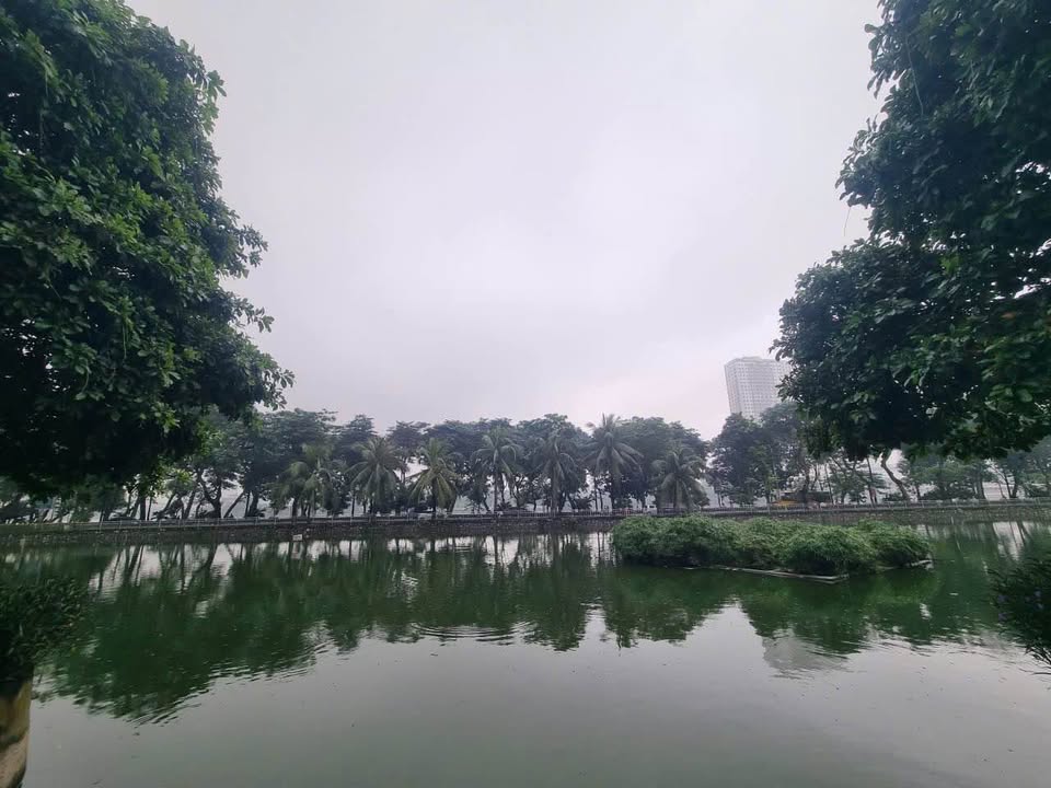 Nhà Đại Từ mới tinh, 5 tầng lộng lẫy, giá hời như mơ