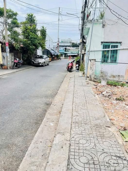 Bán đất 310m² mặt tiền 8m, hẻm 12m, trung tâm Vũng Tàu