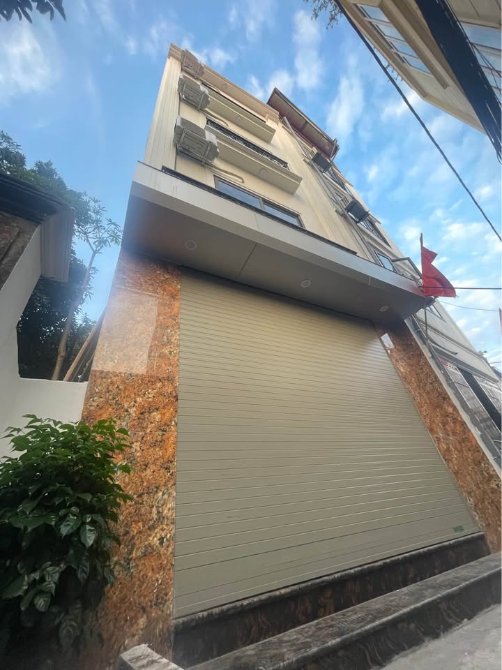 Nhà 5 tầng có thang máy, ô tô vào tận cửa, kinh doanh đỉnh cao tại Đông Ngạc