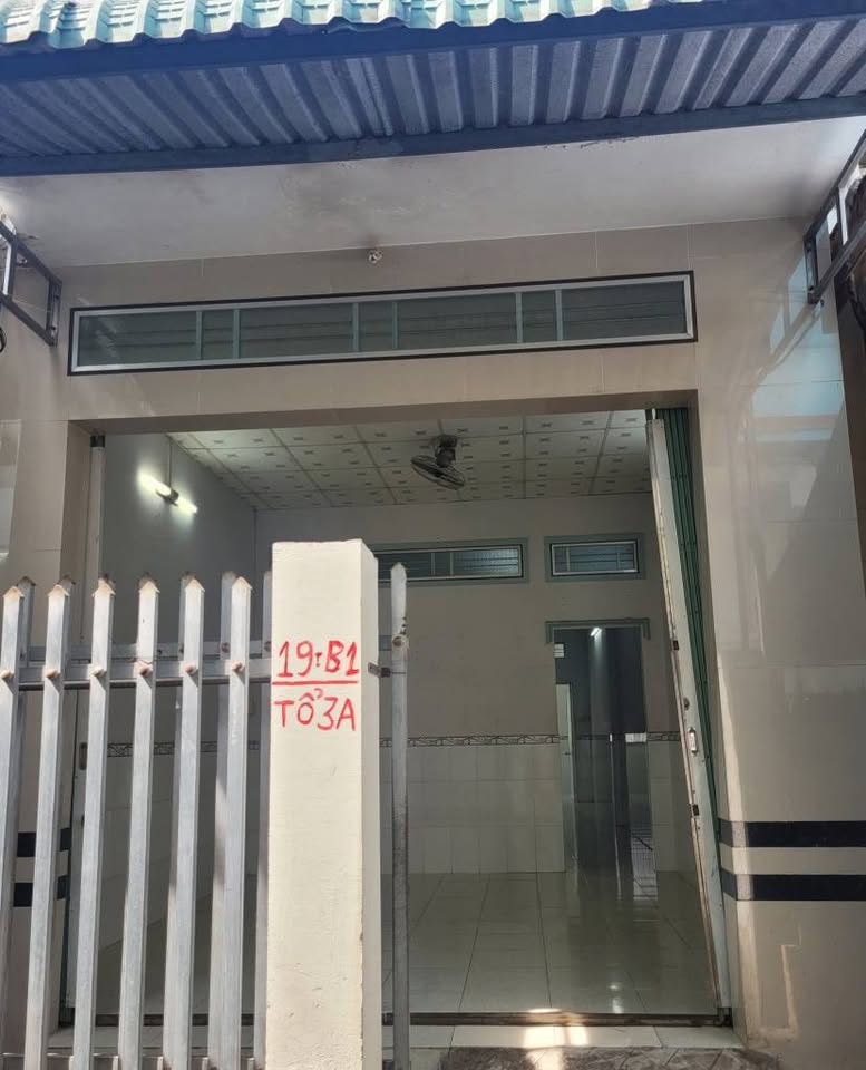 Cho thuê nhà cấp 4 khu dân cư 3A, An Bình 2 phòng ngủ, bếp rộng, giá chỉ 4 triệu