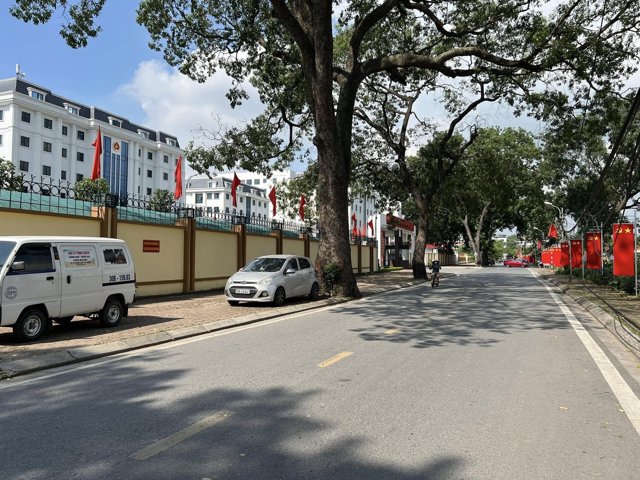 Bán đất Đa Tốn, ô tô đỗ cửa, gần chợ, ủy ban nhân dân, trường học, giá chỉ 6,2 tỷ