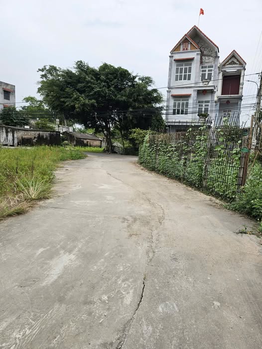 Siêu phẩm 2 tỷ nhà mặt tiền rộng 7m, đường 16 chỗ vô tư tại Kim Bảng, Hà Nam