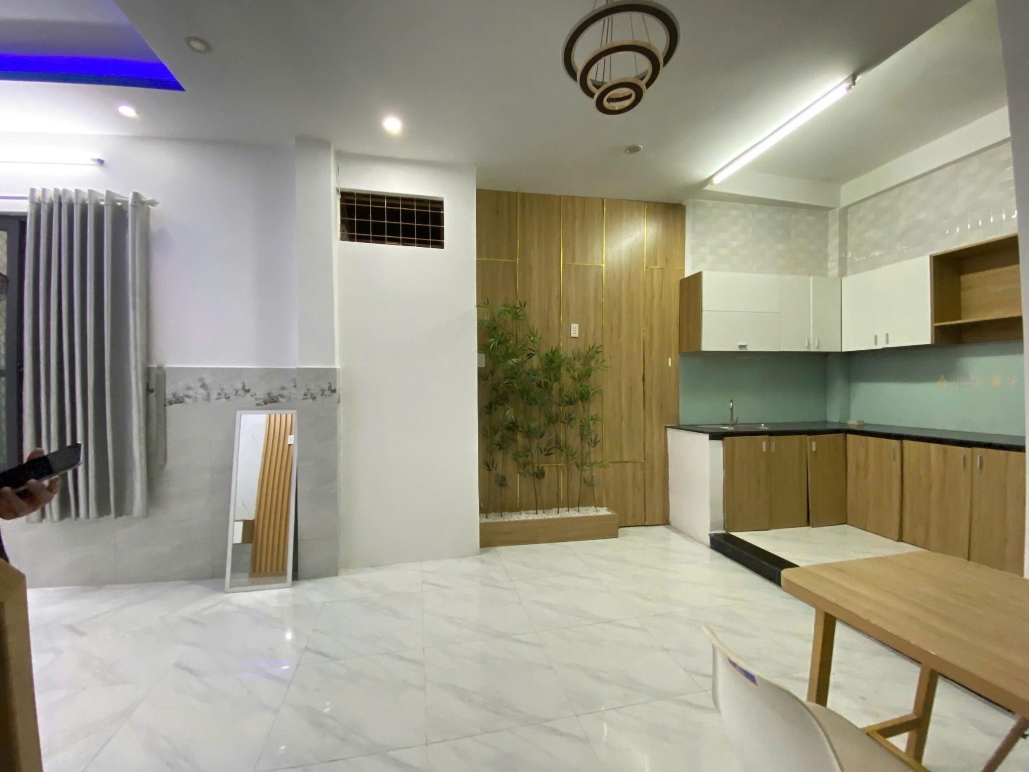 Choáng váng nhà 2 tầng trung tâm Đà Nẵng chỉ hơn 3 tỷ, vị trí vàng không tưởng