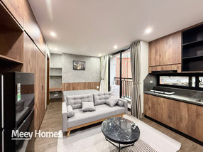 Studio Hoàng Ngân căn hộ sang- xịn- mịn, ô tô đỗ cửa, giờ giấc chill