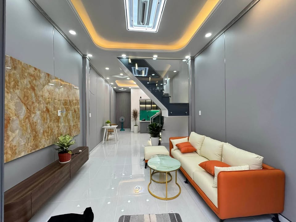 Siêu phẩm nhà đẹp 2 tầng, 2 ngủ, hẻm 4m trung tâm Quận 6, chỉ 5,15 tỷ