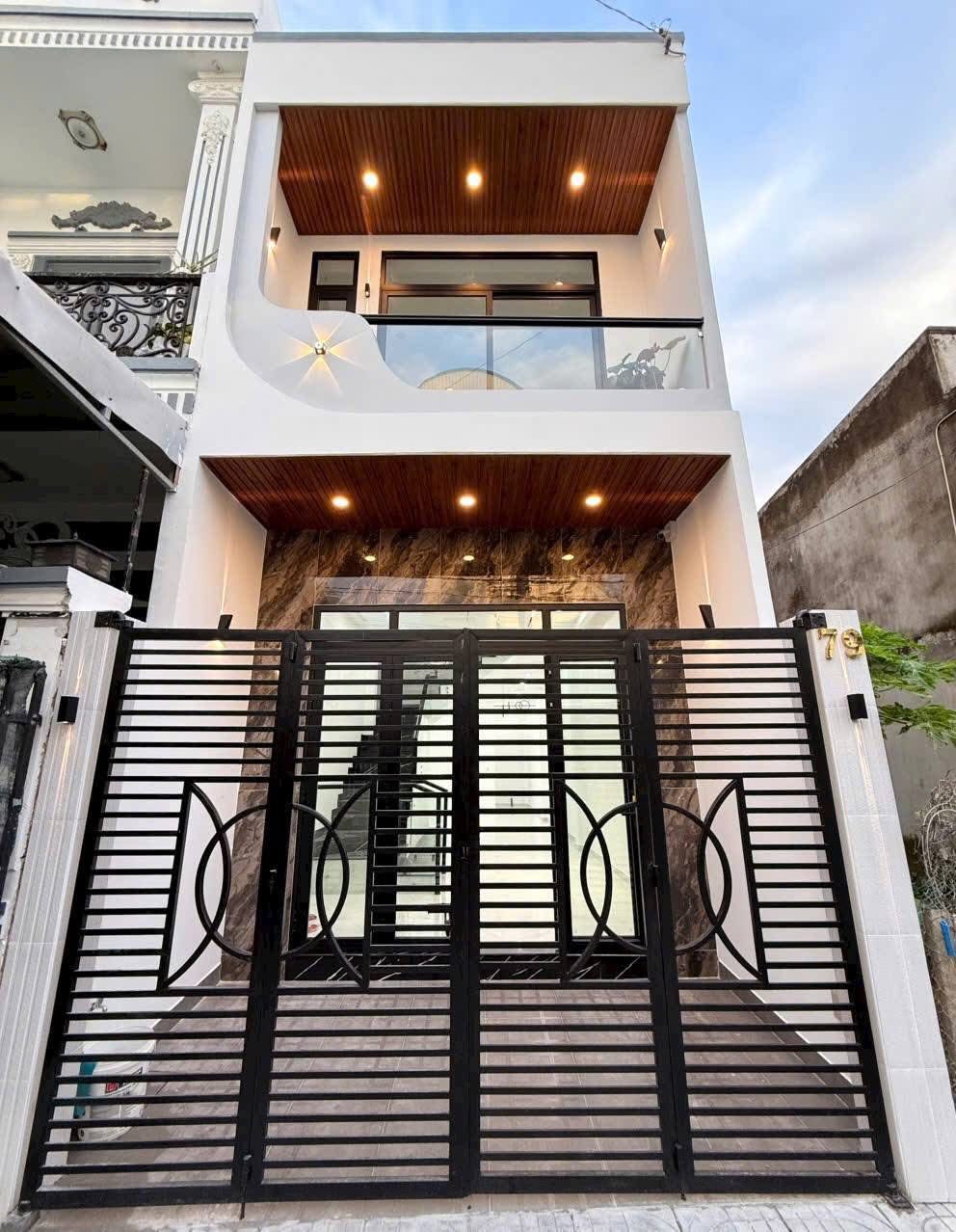 Nhà trệt lầu khu dân cư Vạn Phát, Cần Thơ 4m x 16m, 2 phòng ngủ, hướng Đông Nam, lộ 6m chỉ 3,95 tỷ