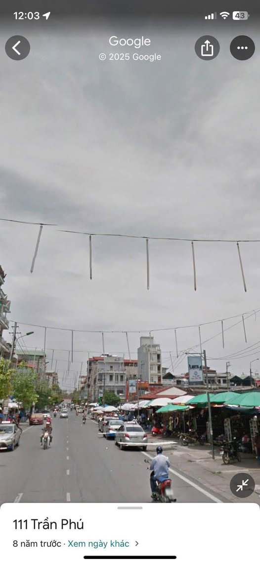 Bán đất tặng nhà mặt chợ Móng Cái kinh doanh sầm uất, diện tích 72m2