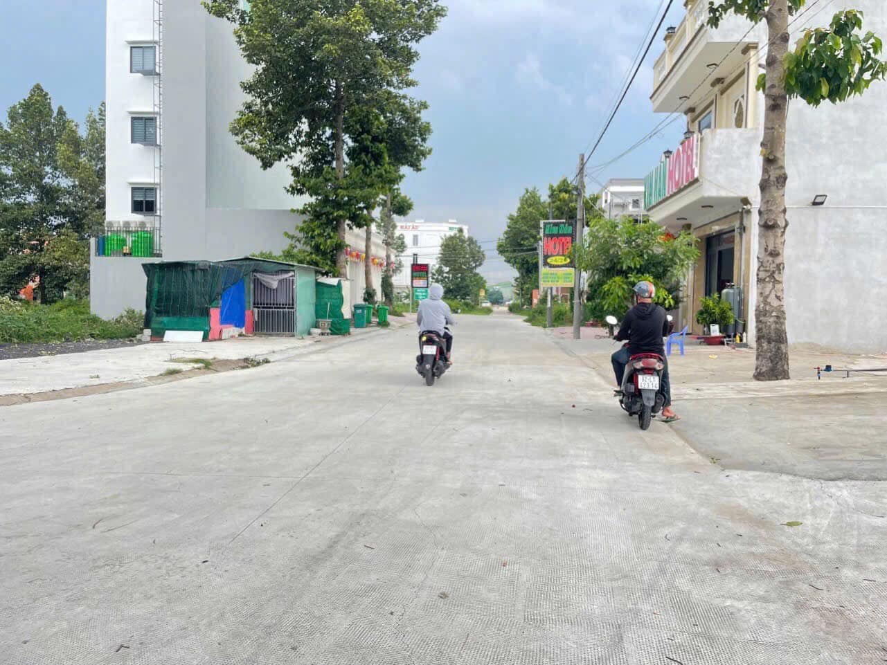 Bán gấp đất nền trung tâm Bến Lức, Long An - 6x24m, hướng Nam