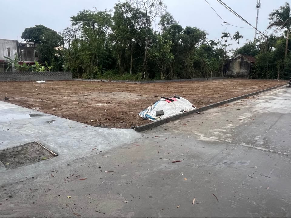 Đất vuông vắn, ô tô tránh, sẵn sổ, giá đầu tư