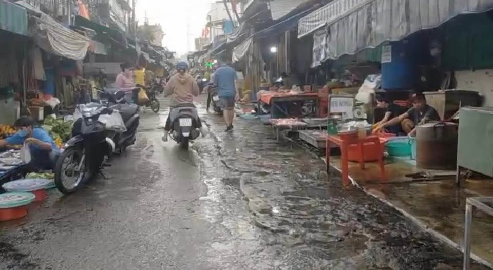 Nhà mặt tiền chợ Trai Bò, Long Bình kinh doanh sầm uất, sinh lời ngay