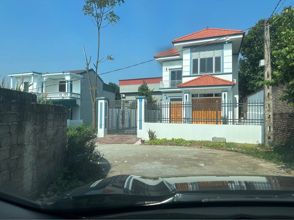 Bán đất vàng 200m2 tại Phú Thọ, đường ô tô tránh, dân cư sầm uất