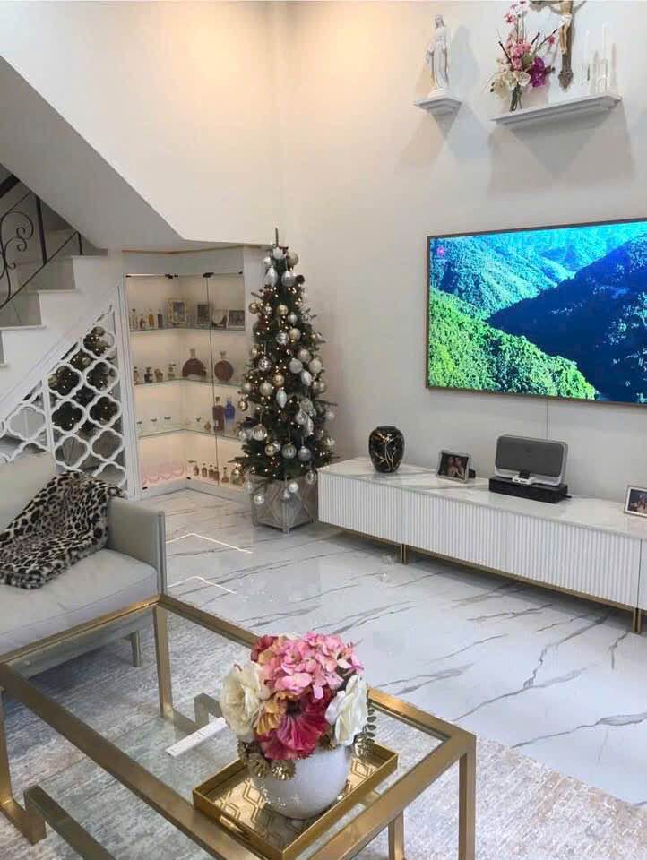 Nhà 3 mặt tiền, 4m x 13m, 10 tỷ, trung tâm Nha Trang