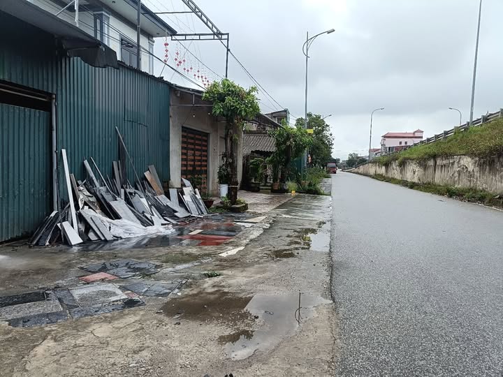 Mảnh đất hai mặt tiền tại đường TL3, gần cầu vượt, Thạch Đài, Hà Tĩnh,