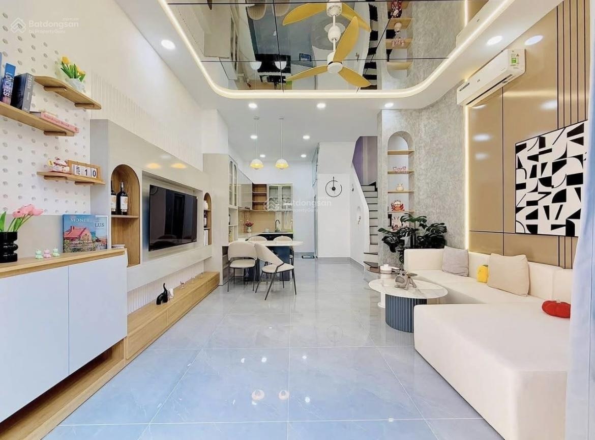 Nhà nhỏ xinh 3 phòng ngủ có sổ hồng riêng giá 2tỷ600triệu đường Vũ Huy Tấn,Bình Thạnh