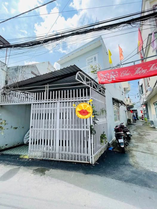 Nhà căn góc 2 mặt tiền hẻm ô tô, phường Thắng Nhất, Vũng Tàu