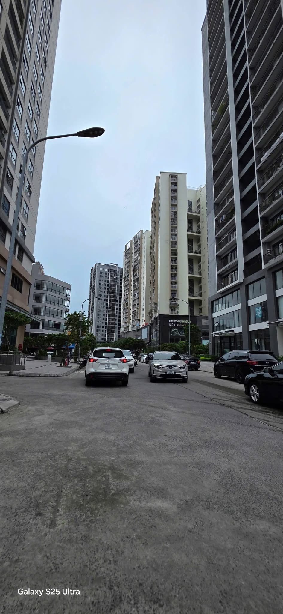 Nhà 2 mặt tiền Nguyễn Văn Cừ kinh doanh bét nhè, ô tô tránh, sát Berriver