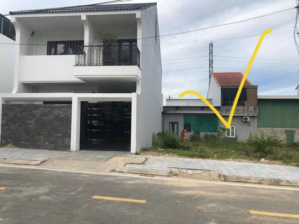 Đất vàng Trưng Nữ Vương, Huế 126m2 ngang 7m, sổ đỏ sẵn sàng, giá 2,6 tỷ