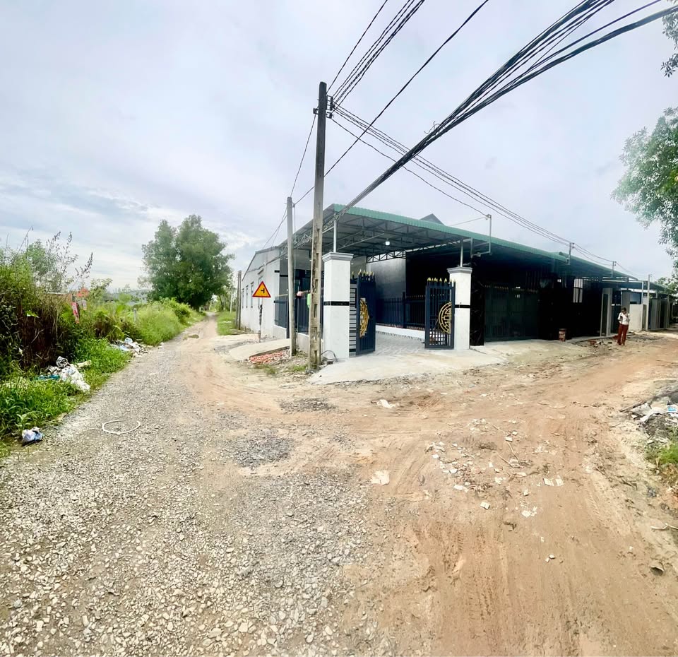 Nhà mới hoàn thiện, 4x25m, giá 780 triệu tại Châu Thành, Tây Ninh