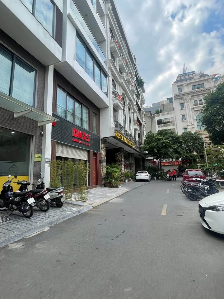 Nhà phân lô Hoàng Ngân, Cầu Giấy 85m², 5 tầng, mặt tiền 6m, ô tô tránh, kinh doanh đỉnh, dòng tiền 70 triệu/tháng